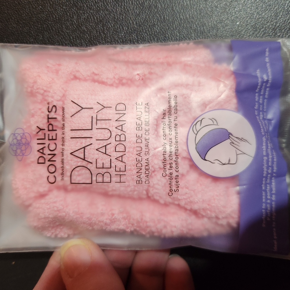 Daily Concepts Pink Beauty Headband